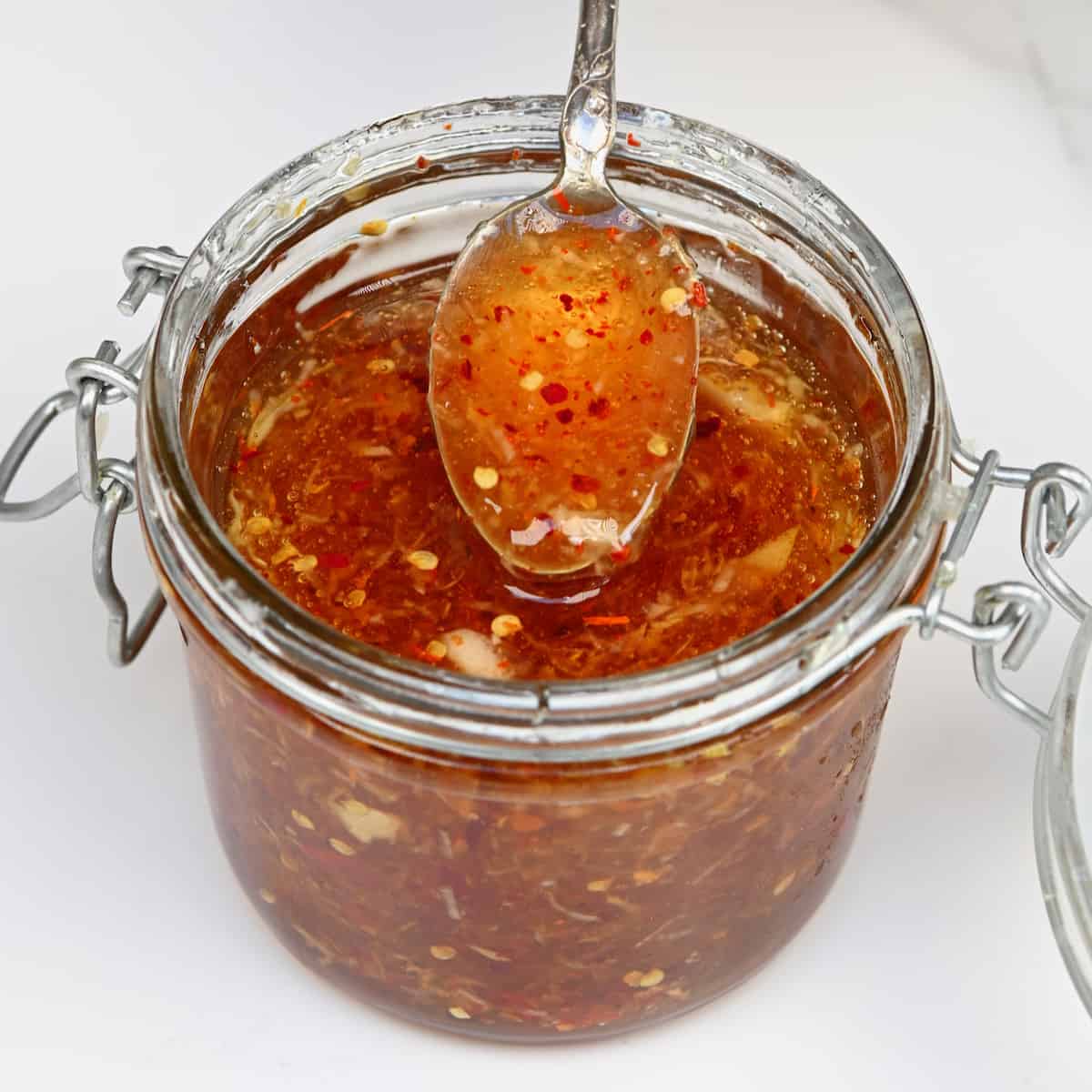 Sweet and Spicy Honey Hot Sauce Recipe