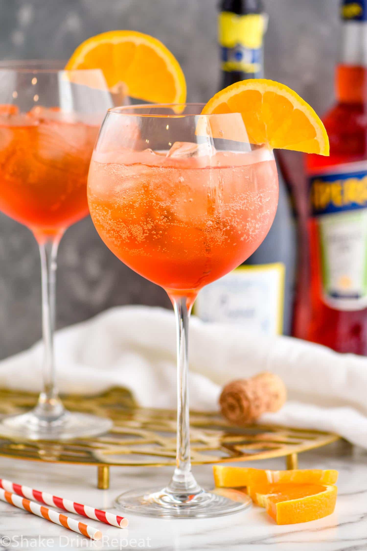 Classic Aperol Spritz Recipe 3-2-1 : Effortless Italian Elegance