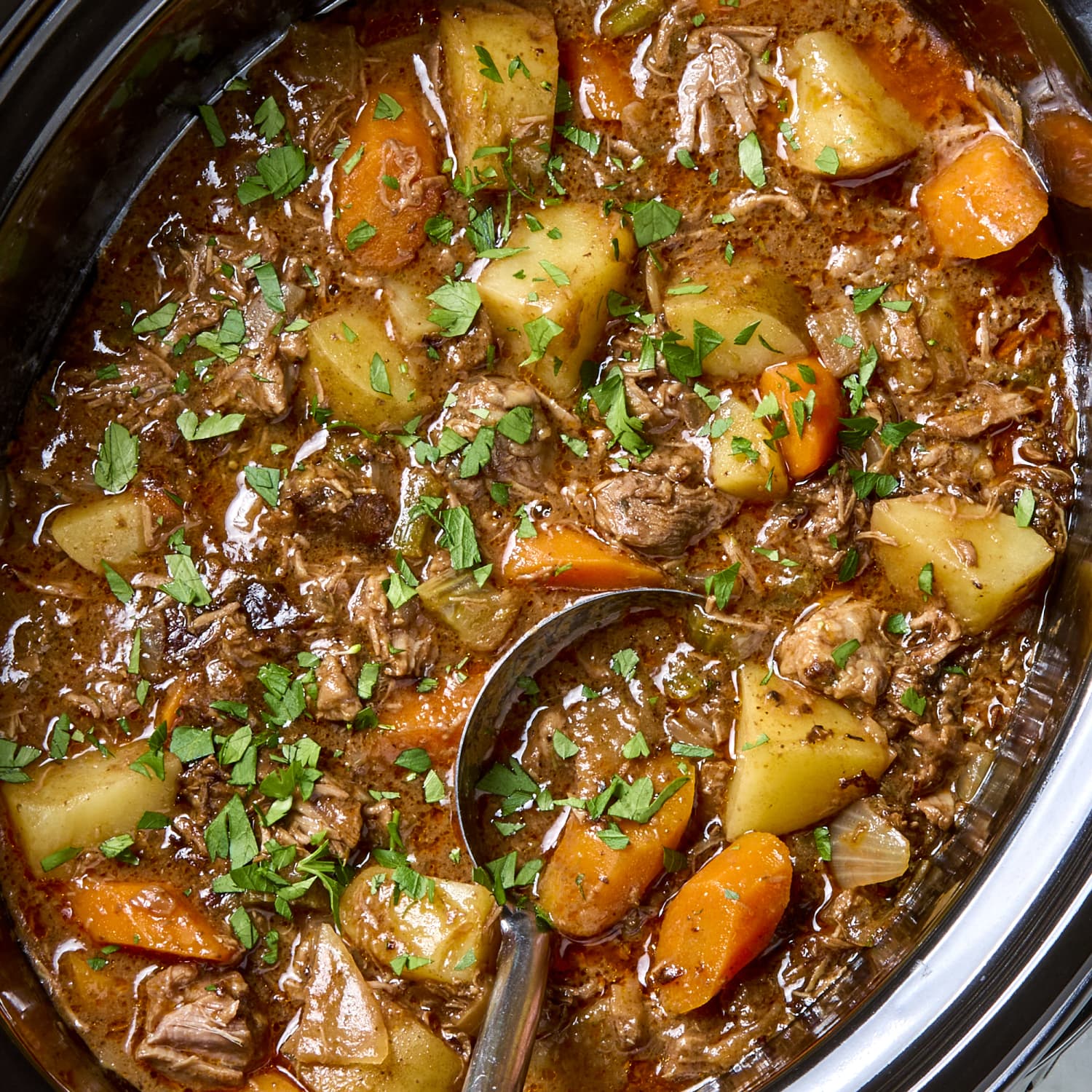 Crock Pot Beef Stew : Hearty & Comforting Slow Cooker Recipe