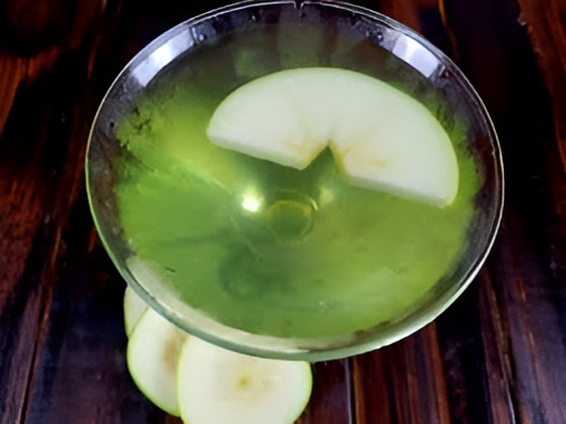 Green Apple Martini : A Crisp and Refreshing Apple Cocktail