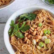 Thai Peanut Butter Ramen : Quick & Flavorful Noodle Bowl