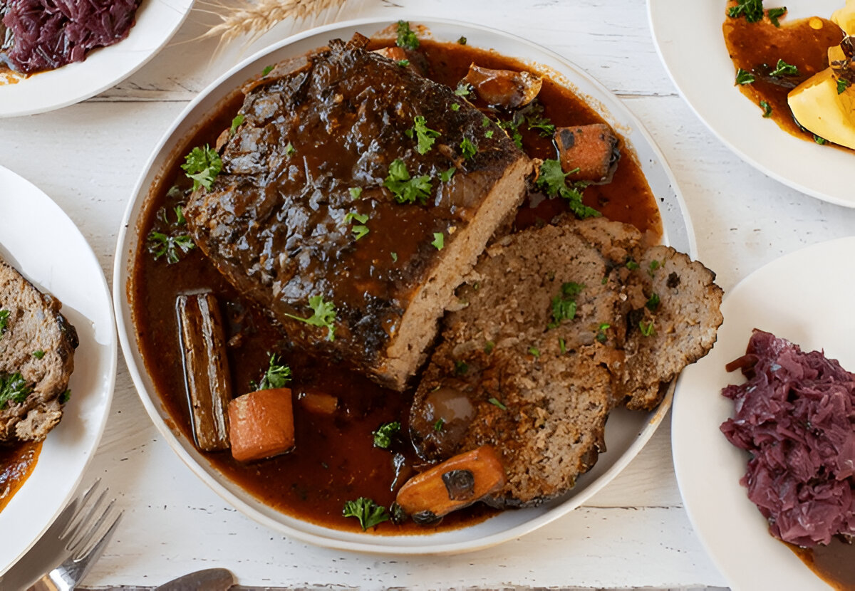 Meatloaf with Brown Gravy