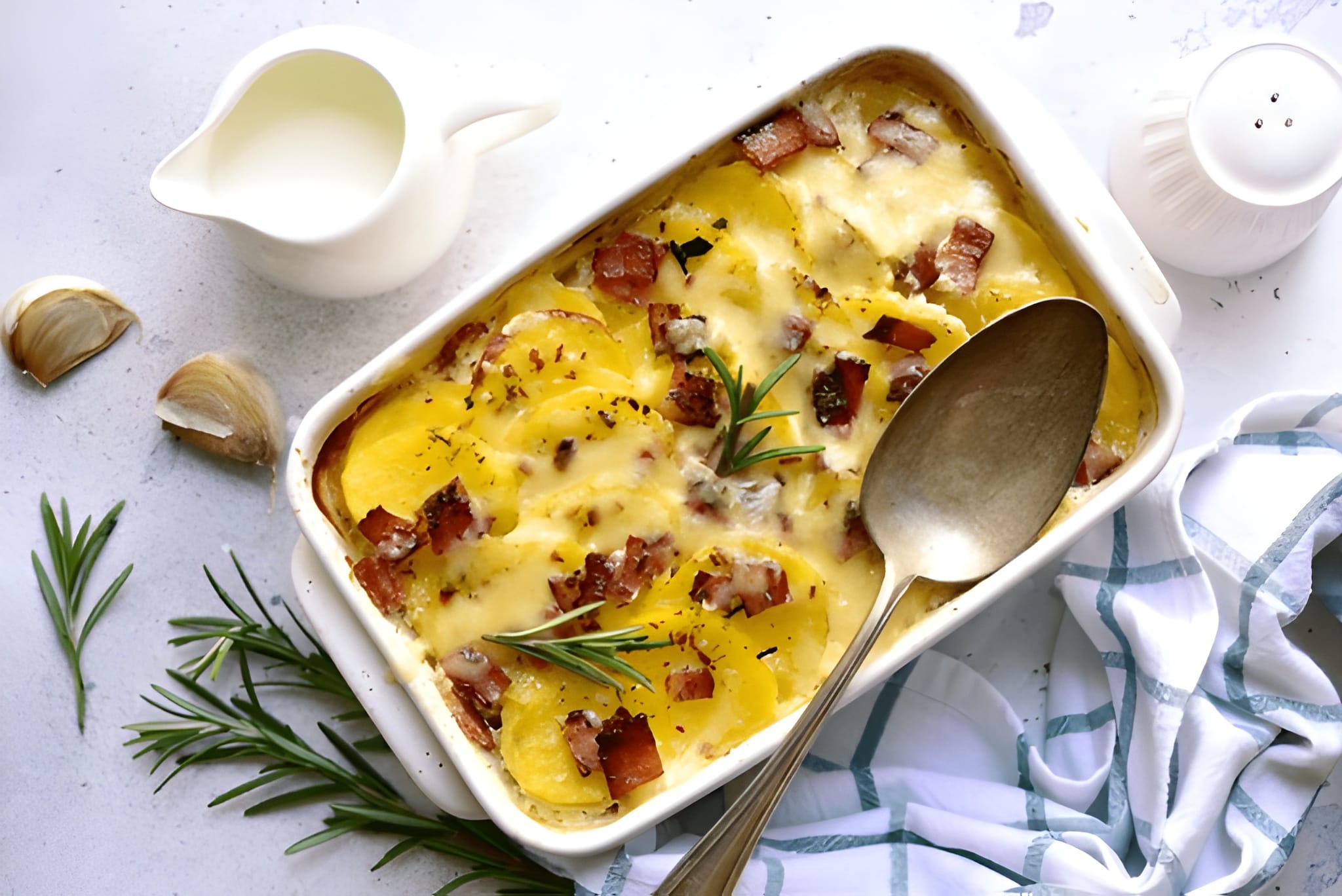 Garlic Potatoes Gratin – Creamy, Golden, and Irresistible