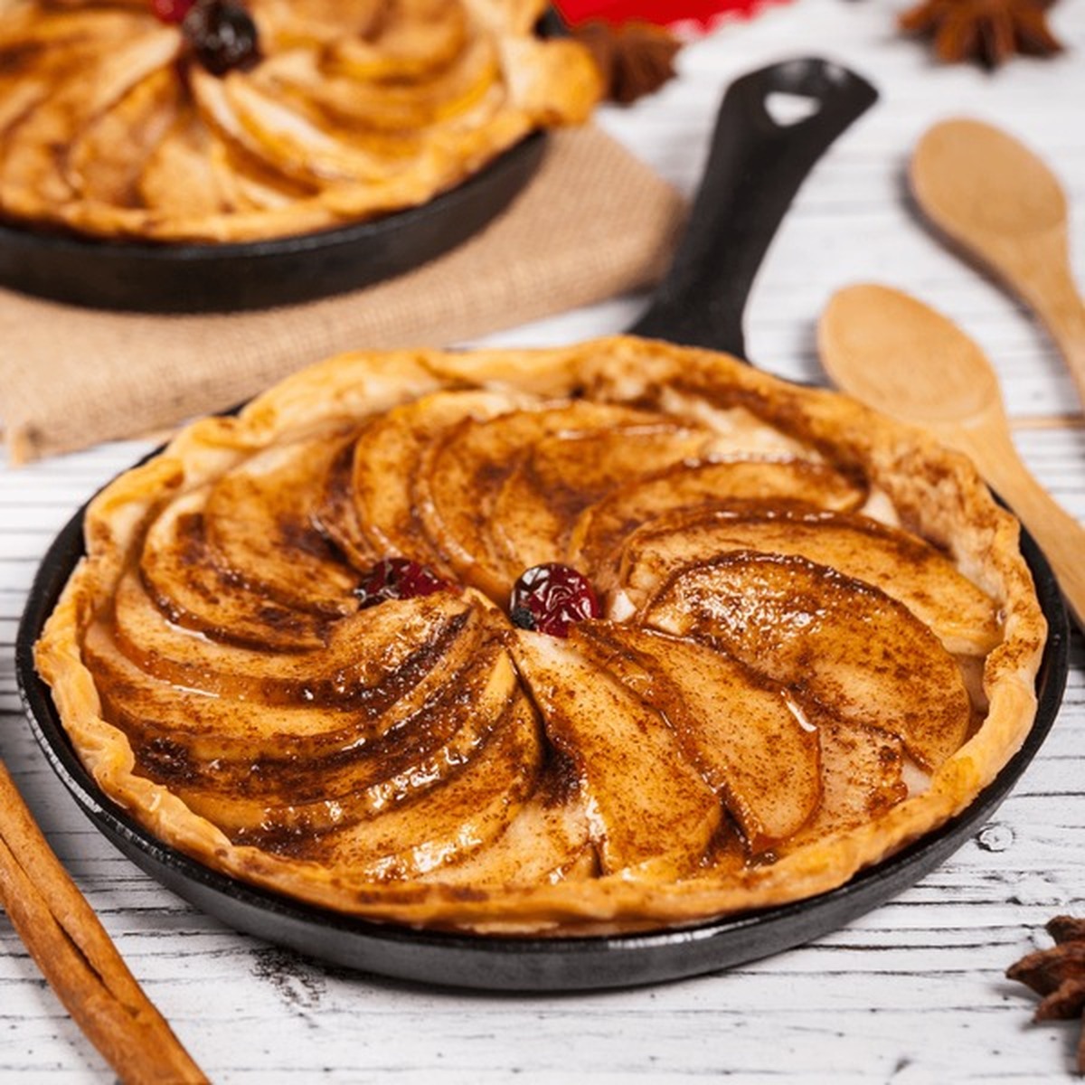 Yummy Iron Skillet Apple Pie