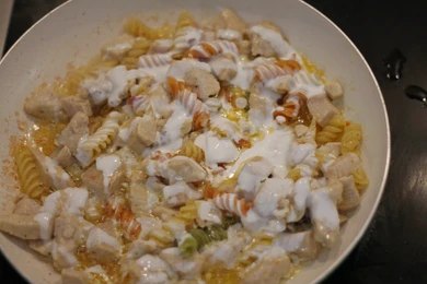 Creamy Chicken and Tomatillo Verde Pasta