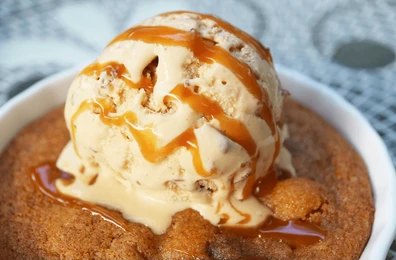 Ultimate Homemade Pizookie – Warm, Gooey Chocolate Chip