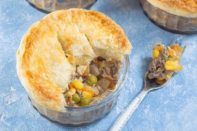 Puff Pastry Roast Beef Pot Pie – Flaky Golden Crust with Rich