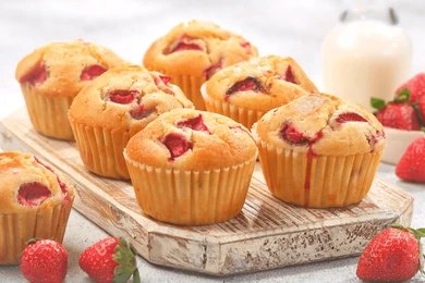 Bakery-Style Strawberry Muffins – Soft Moist and Bursting