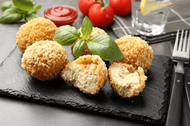 Crispy Golden Chicken Croquettes – Creamy Crunchy