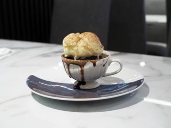 Fluffy Baked Pancake Casserole – A Sweet and Comforting Breakfast Bake Perfect for Family Brunch