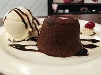 Irish Cream Loaf Cake Bliss A Moist, Buttery, Bakery-Style Dessert