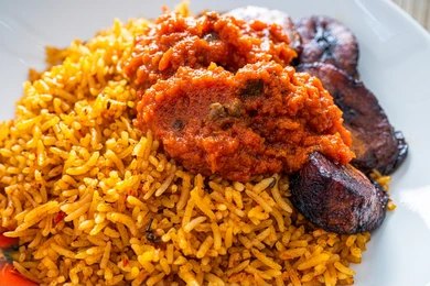 Jollof Rice – The Iconic West African Tomato-Spiced
