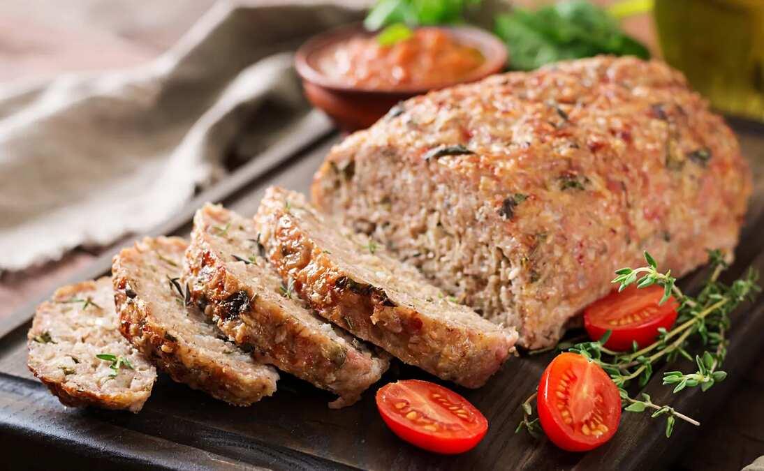 Italian Style Turkey Meatloaf – Juicy, Herb-Infused & Topped