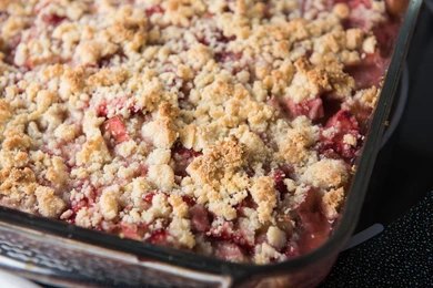 Strawberry Rhubarb Cobbler – A Perfect Balance