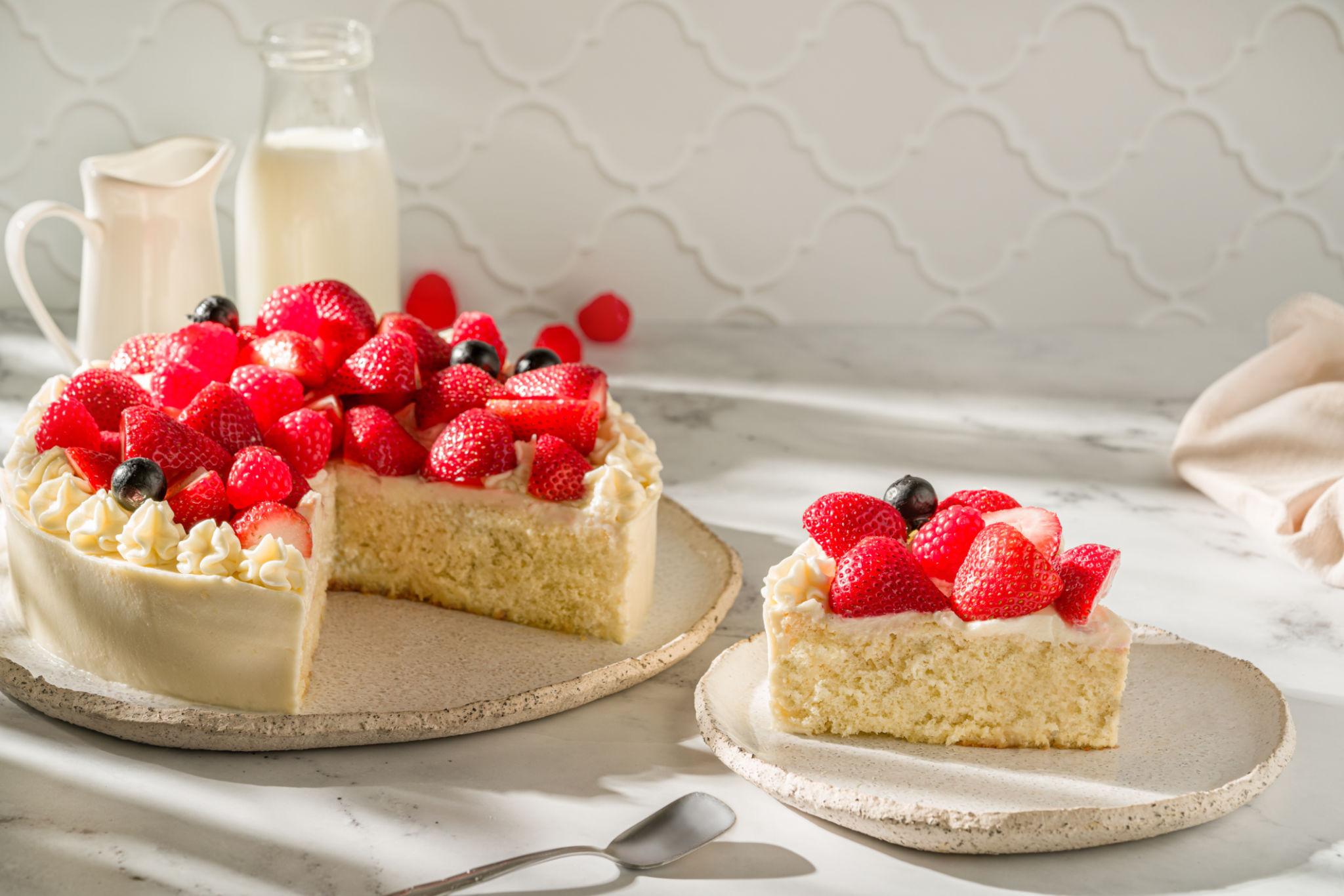 Mexican Tres Leches Cake: The Ultra-Moist, Creamy Celebration