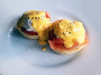 Eggs Benedict with Salmon and Silky Lemon Hollandaise