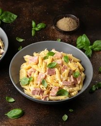 Awesome Ham Pasta Salad – Creamy, Colorful, and Perfect