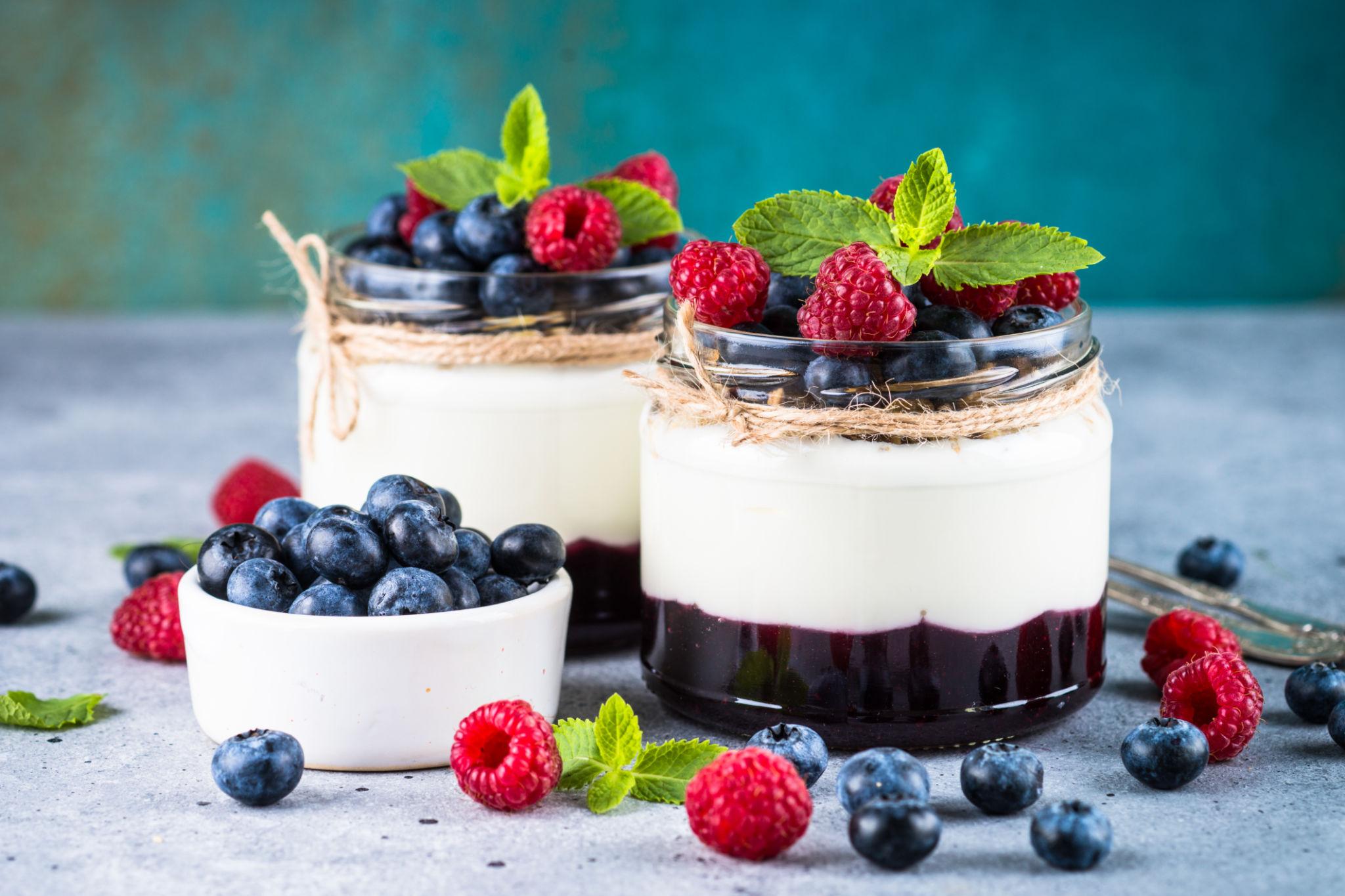 Vanilla Berry Parfaits – Elegant No-Bake Layered Dessert