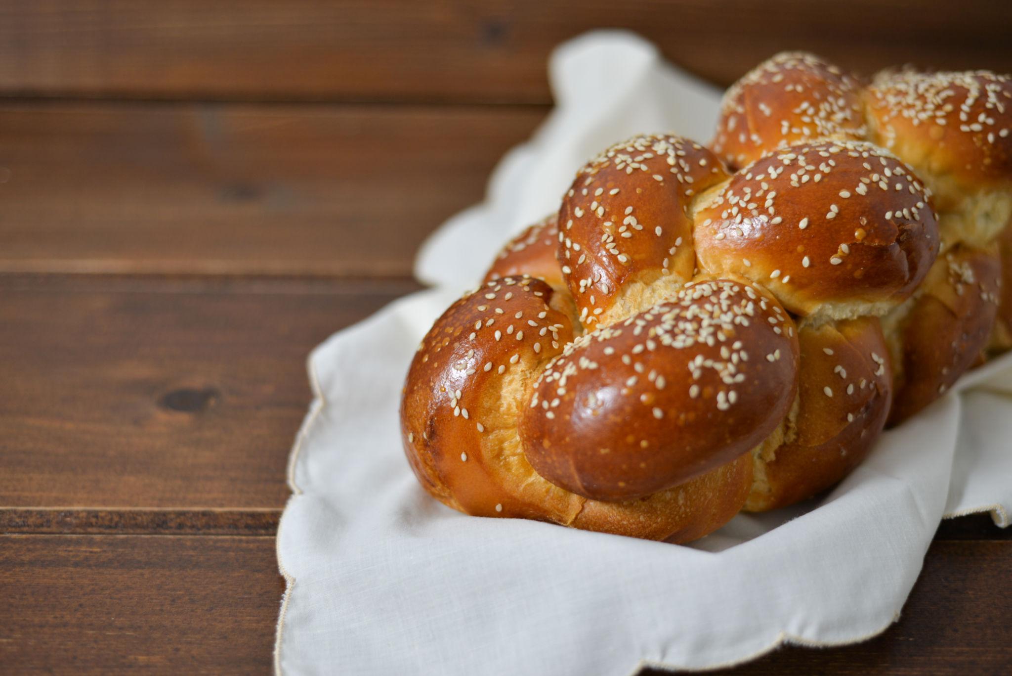 Bread Machine Challah: A Beautifully Braided Jewish Egg Bread