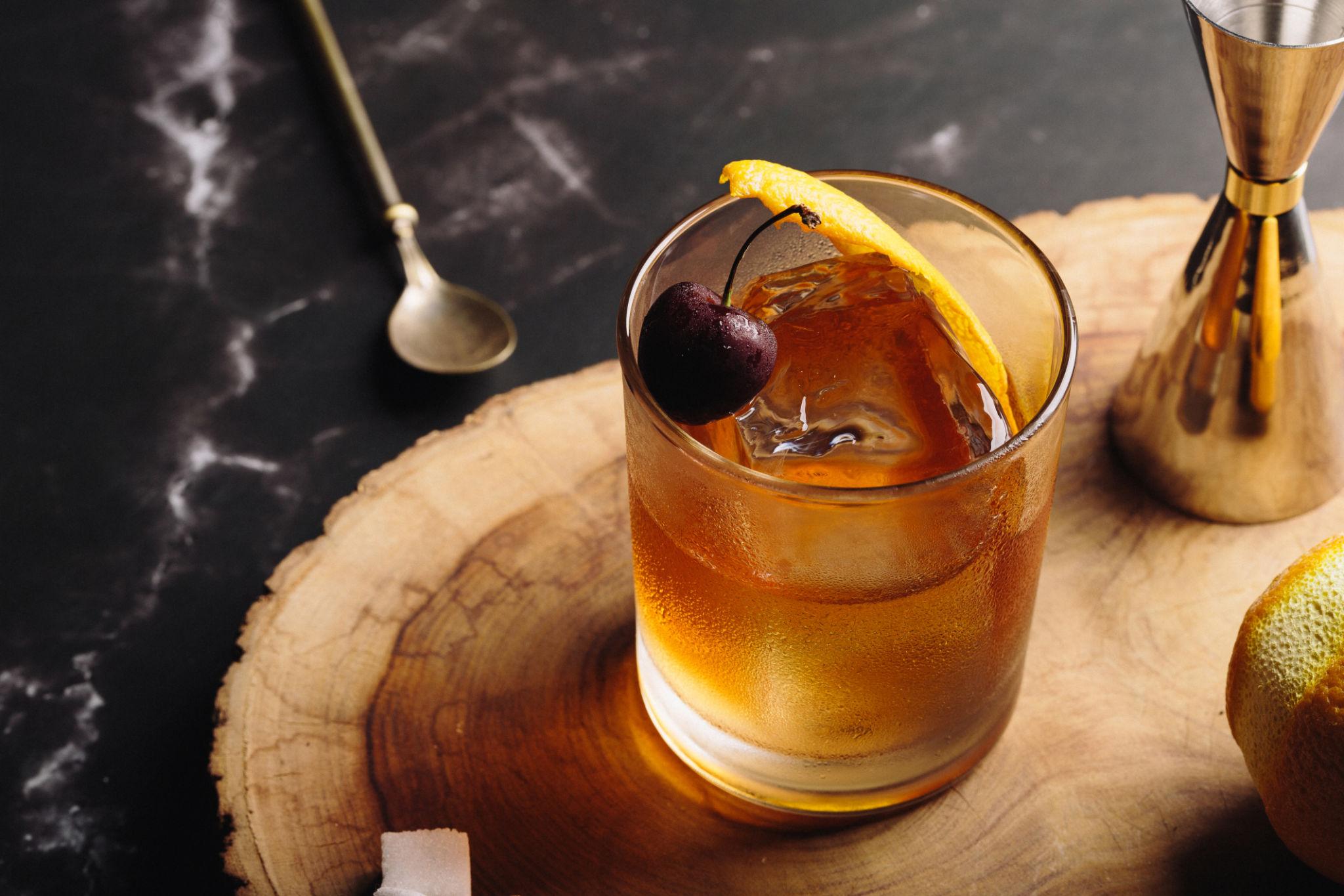 Big Batch Freezer Old Fashioned Cocktail Recipe – The Ultimate Make-Ahead Whiskey Drink for Parties and Gatherings