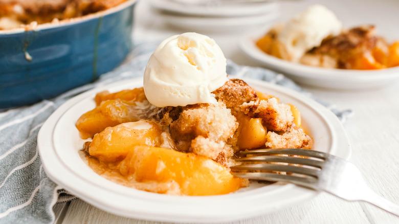 Quick and Easy Peach Cobbler – The Ultimate Homemade Southern Dessert