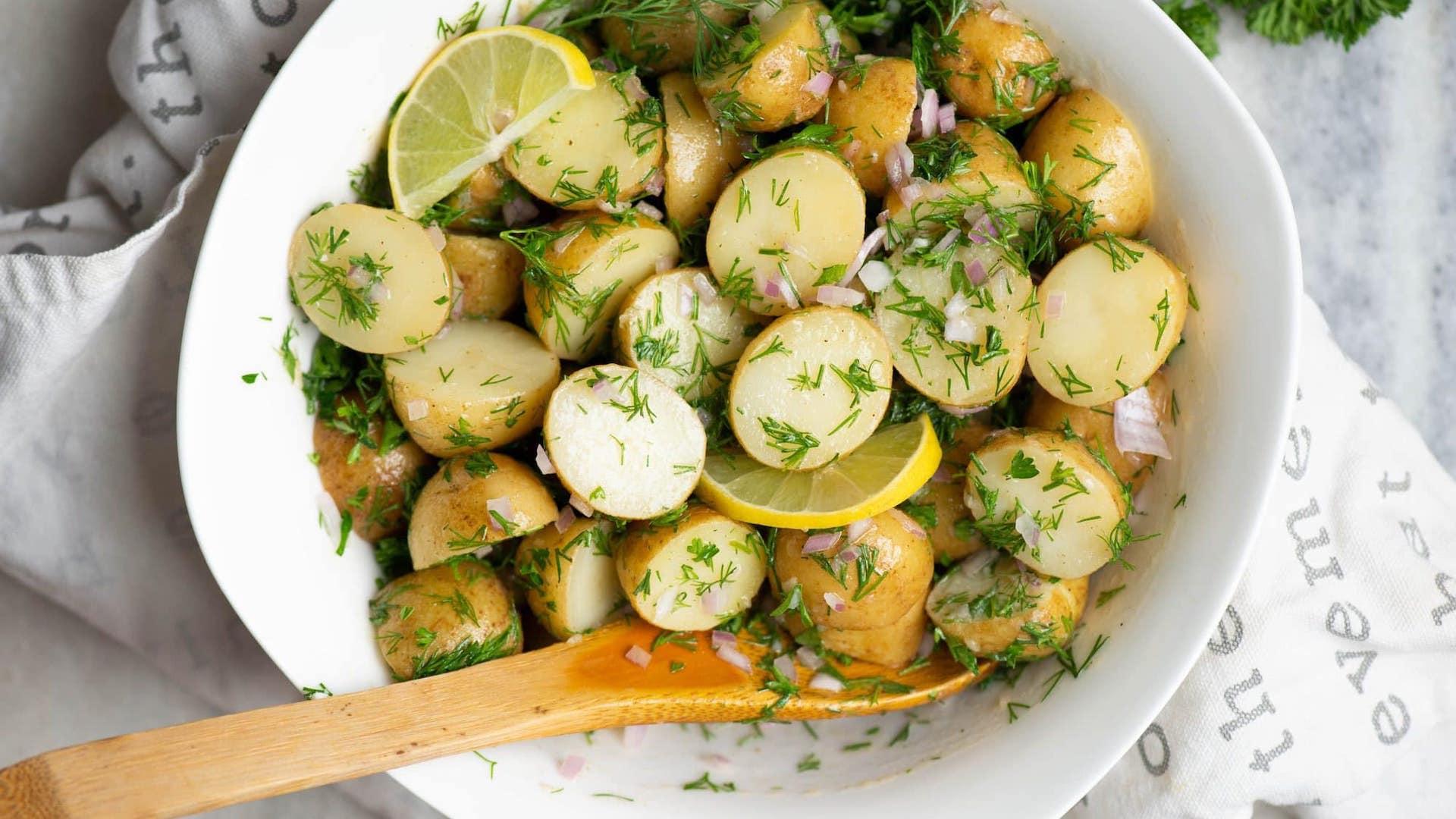 Tangy Dill Potato Salad: A Bright, Creamy, and Refreshingly Zesty Side Dish for Every Occasion