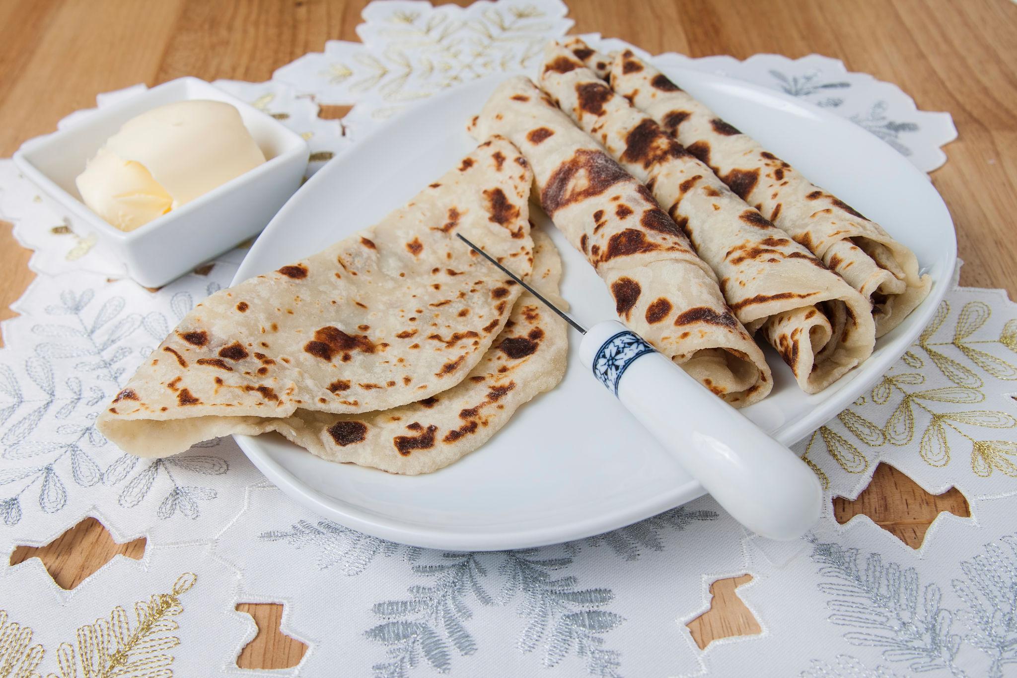 Norwegian Potato Lefsa – Soft, Tender Traditional Scandinavian Flatbread with Butter, Sugar & Cinnamon